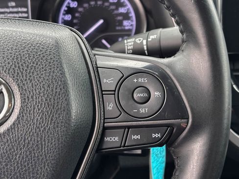 Used 2021 Toyota Camry SE image 25