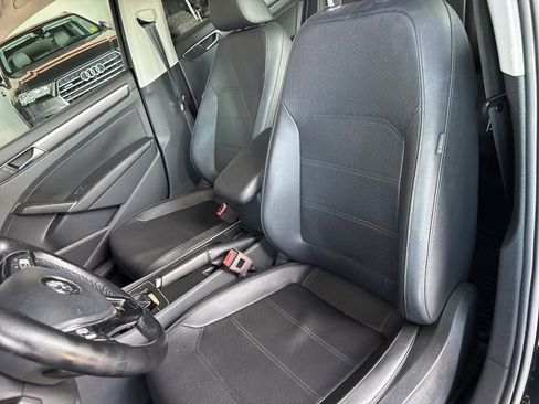 Used 2018 Volkswagen Passat 2.0T R-Line image 5