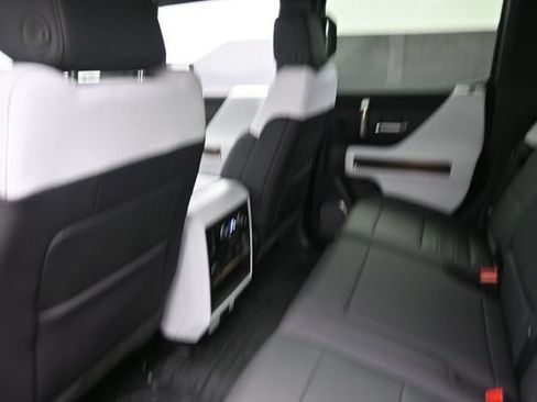 Used 2025 GMC Hummer EV 3X AWD/4WD image 23