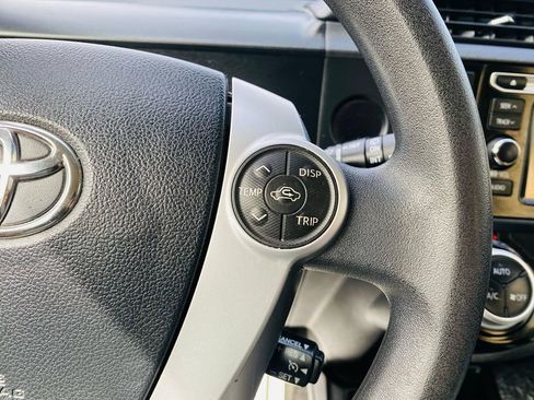 Used 2015 Toyota Prius C One FWD image 30