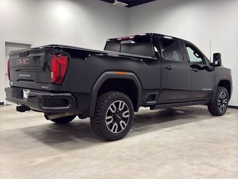 Used 2022 GMC Sierra 2500 AT4 w/ AT4 Preferred Package AWD/4WD image 13