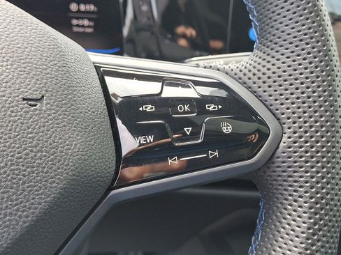 Used 2022 Volkswagen Golf R AWD/4WD image 19