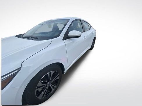 Used 2023 Nissan Sentra SV image 4