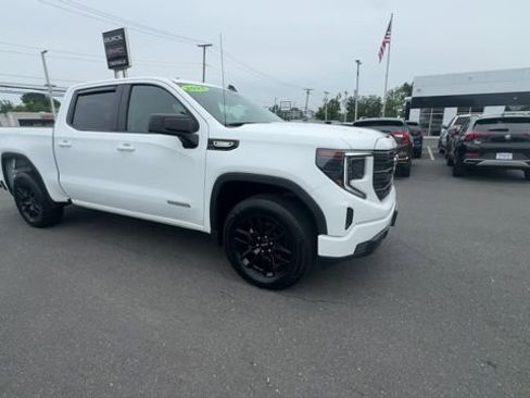 Certified 2025 GMC Sierra 1500 Elevation AWD/4WD image 2