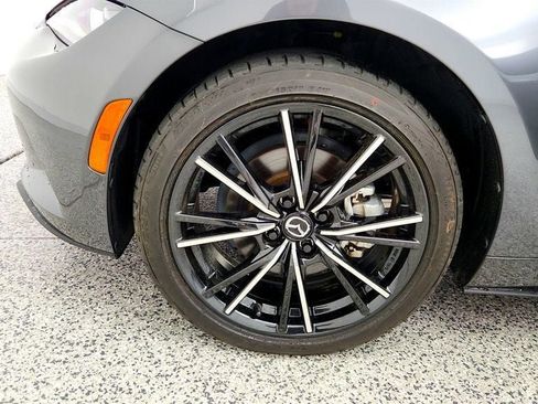 Used 2024 MAZDA MX-5 Miata RF Grand Touring RWD image 9