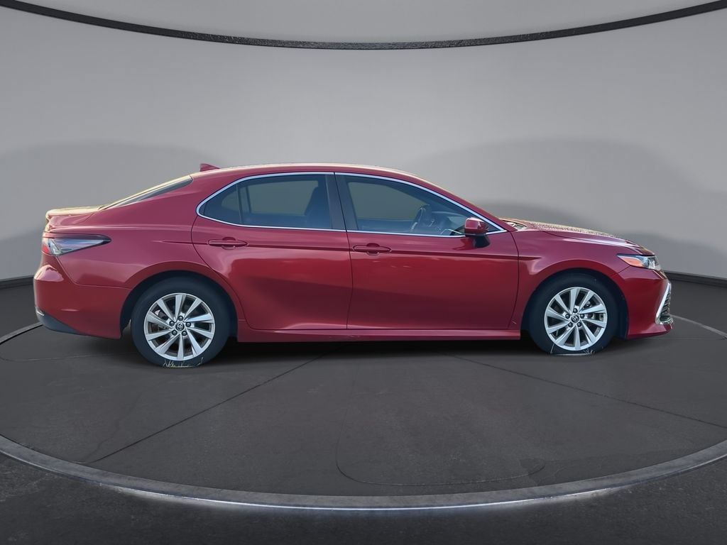Used 2023 Toyota Camry LE FWD image 9