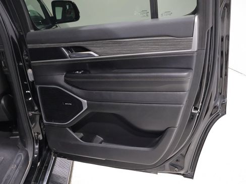 Used 2023 Jeep Wagoneer Series II AWD/4WD image 20