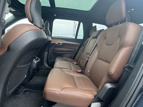 Used 2024 Volvo XC90 B6 Plus AWD/4WD image 18