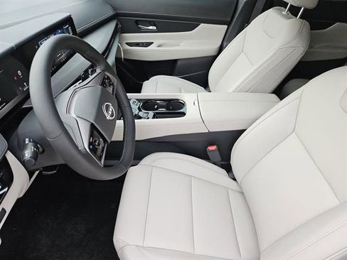 Used 2026 Nissan Murano SV image 10