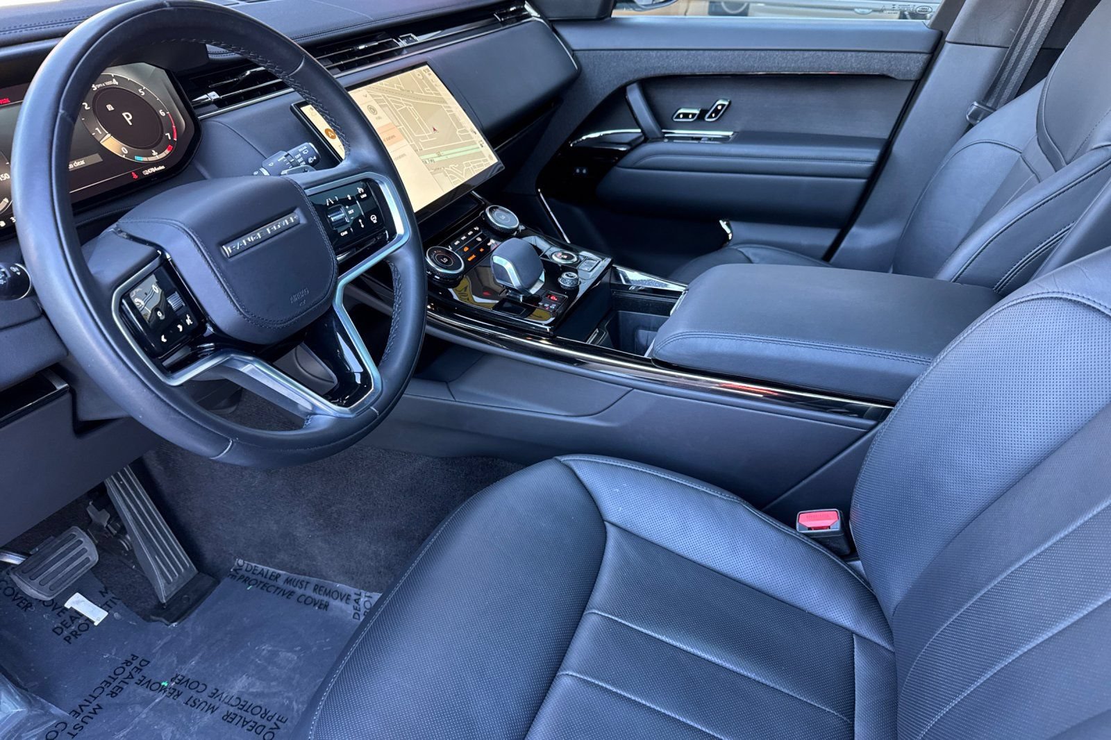 Used 2023 Land Rover Range Rover Sport SE AWD/4WD image 9