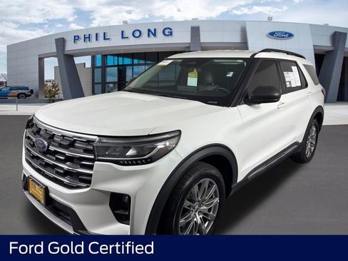 Certified 2025 Ford Explorer Active w/ Active Comfort Package AWD/4WD image 1