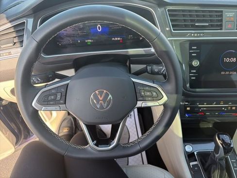 Certified 2023 Volkswagen Tiguan SE w/ Panoramic Sunroof Package image 11