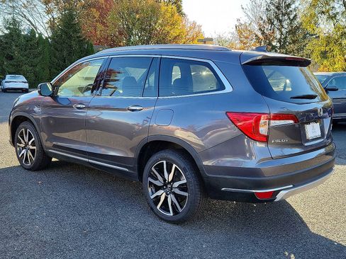 Certified 2022 Honda Pilot Touring image 4