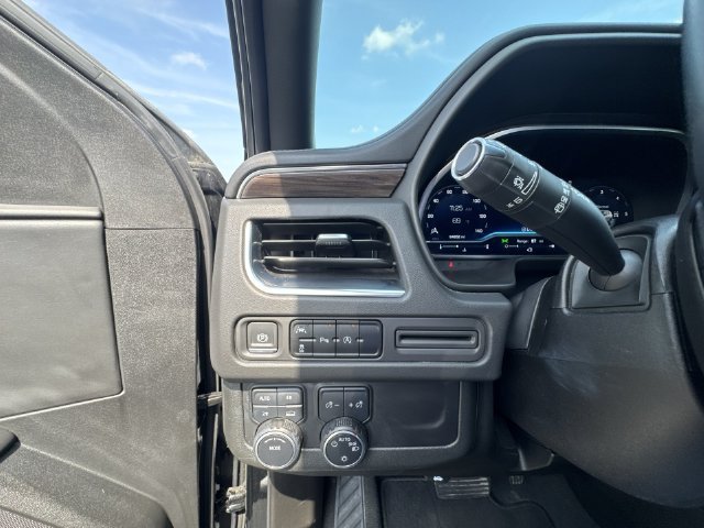 Used 2023 Chevrolet Tahoe LT AWD/4WD image 19