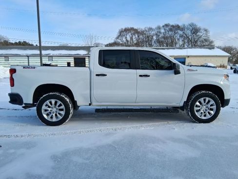 Used 2022 Chevrolet Silverado 1500 LT Trail Boss w/ Protection Package image 6