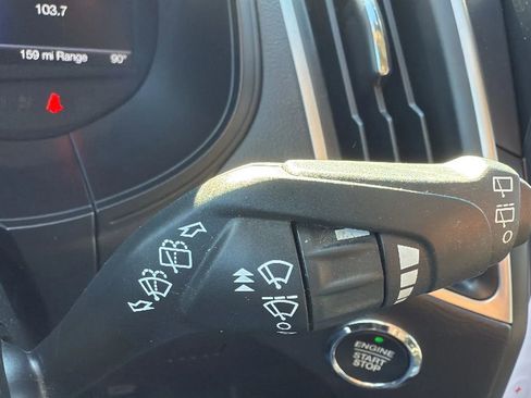 Used 2024 Ford Edge SEL image 13