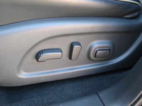 Used 2019 INFINITI QX60 Luxe w/ Essential Package image 17