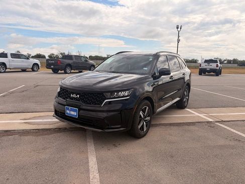 Used 2022 Kia Sorento S w/ Panoramic Sunroof Package FWD image 1