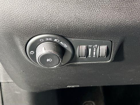 Used 2022 Jeep Compass Trailhawk w/ Sun and Sound Group AWD/4WD image 10