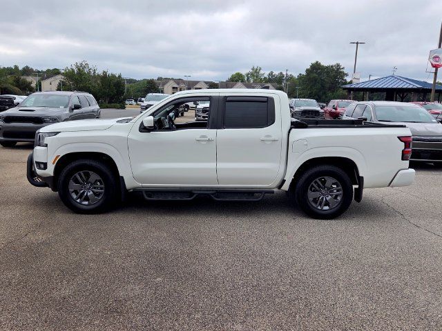 Used 2025 Nissan Frontier SV w/ SV Convenience Package RWD image 4