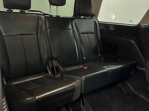 Used 2022 Ford Expedition XLT AWD/4WD image 32