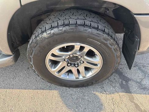 Used 2005 Toyota Sequoia Limited AWD/4WD image 10