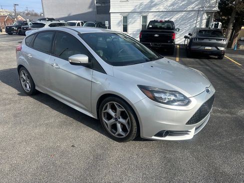 Used 2014 Ford Focus ST w/ Equipment Group 202A image 7