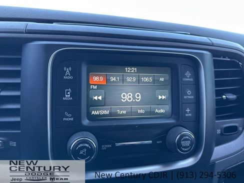 Used 2017 RAM 1500 Express w/ Express Value Package AWD/4WD image 27