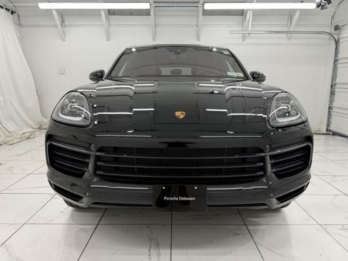 Certified 2023 Porsche Cayenne AWD/4WD image 9