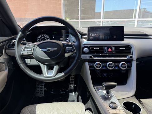 Used 2022 Genesis G70 3.3T RWD image 16