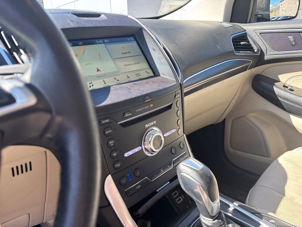 Used 2018 Ford Edge Titanium w/ Equipment Group 302A AWD/4WD image 8