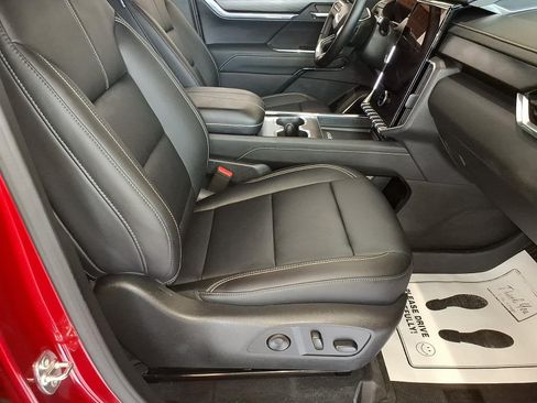 Used 2026 GMC Acadia Elevation w/ Black Edition AWD/4WD image 8
