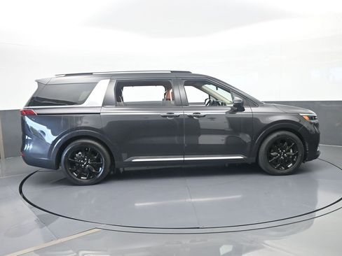 Used 2022 Kia Carnival SX FWD image 7