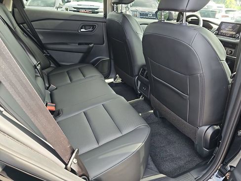 Used 2026 Nissan Rogue Dark Armor AWD/4WD image 15