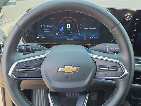 Used 2026 Chevrolet Equinox LT FWD image 16
