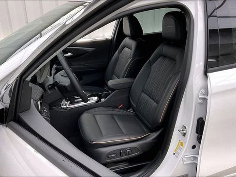 New 2026 Buick Envista Avenir image 11