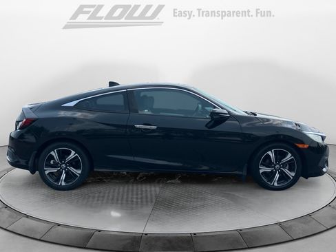 Used 2016 Honda Civic Touring image 10