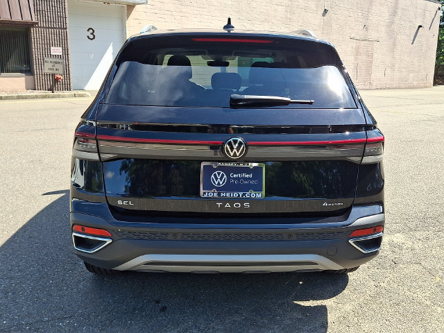 Certified 2025 Volkswagen Taos SEL AWD/4WD image 9