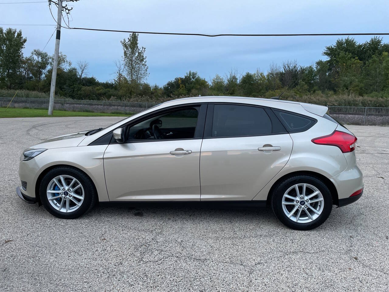 Used 2018 Ford Focus SE w/ Cold Weather Package FWD image 8