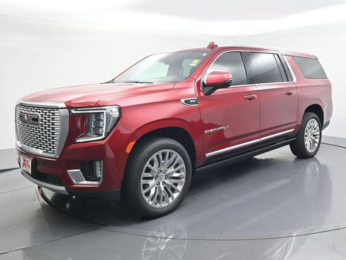 Used 2023 GMC Yukon XL Denali AWD/4WD image 1