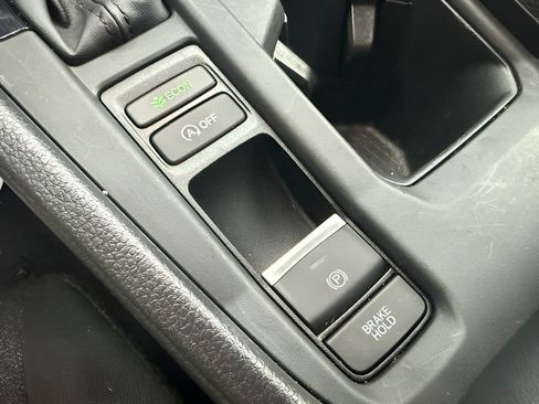 Certified 2023 Honda Accord LX image 38