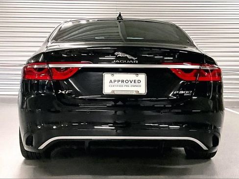 Certified 2022 Jaguar XF R-Dynamic SE AWD/4WD image 3