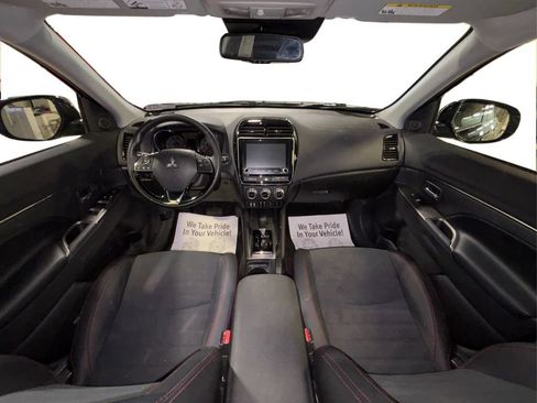 Used 2025 Mitsubishi Outlander Sport SE AWD/4WD image 25