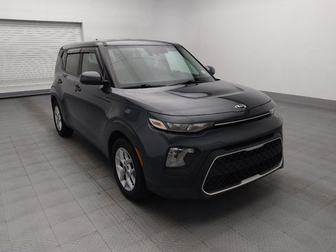 Used 2020 Kia Soul S FWD image 13