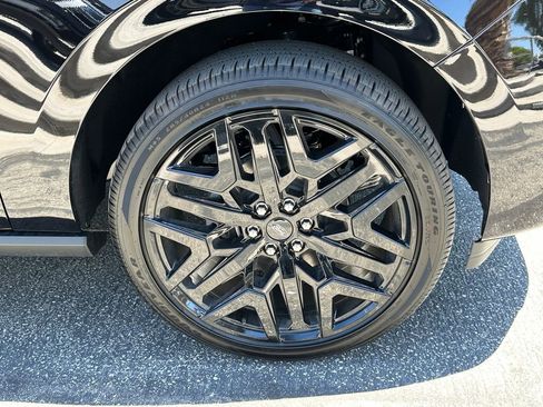 New 2026 Ford Expedition Platinum w/ Stealth Performance Package AWD/4WD image 15
