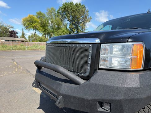 Used 2009 GMC Sierra 2500 W/T AWD/4WD image 5