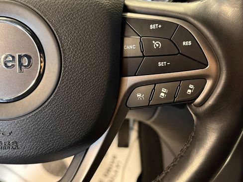 Used 2021 Jeep Grand Cherokee Limited w/ Quick Order Package 28K 80th image 11