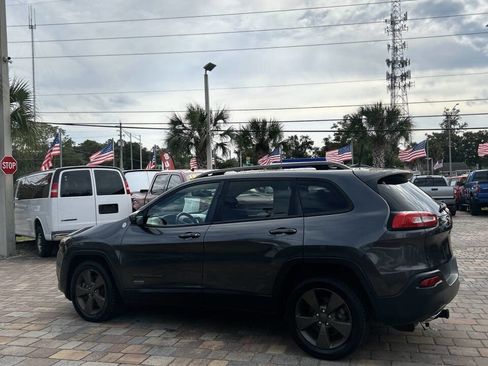 Used 2017 Jeep Cherokee 75th Anniversary image 8