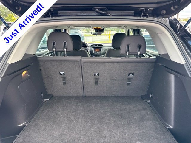 Used 2023 Chevrolet TrailBlazer LS FWD image 25