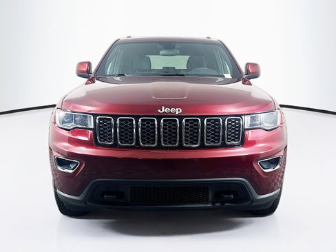 Used 2020 Jeep Grand Cherokee Laredo AWD/4WD image 2